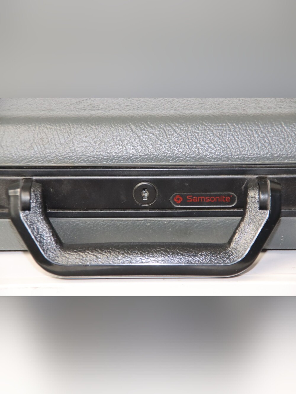 Samsonite Hard Shell Briefcase - Picture 2 of 8